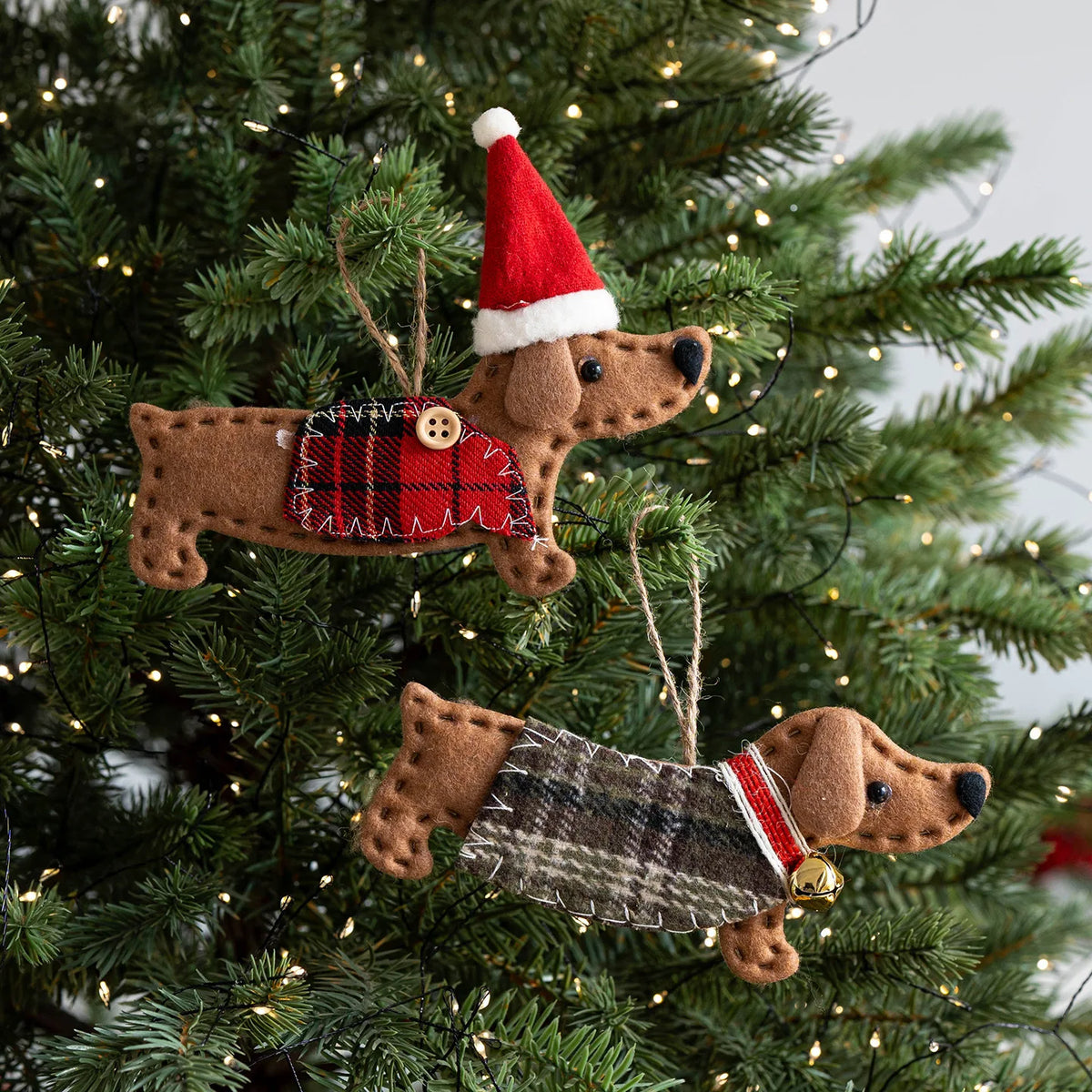Felt Dachshund Christmas Ornaments – Santa Hat Sausage Dog Plaid Tree Hanging Décor